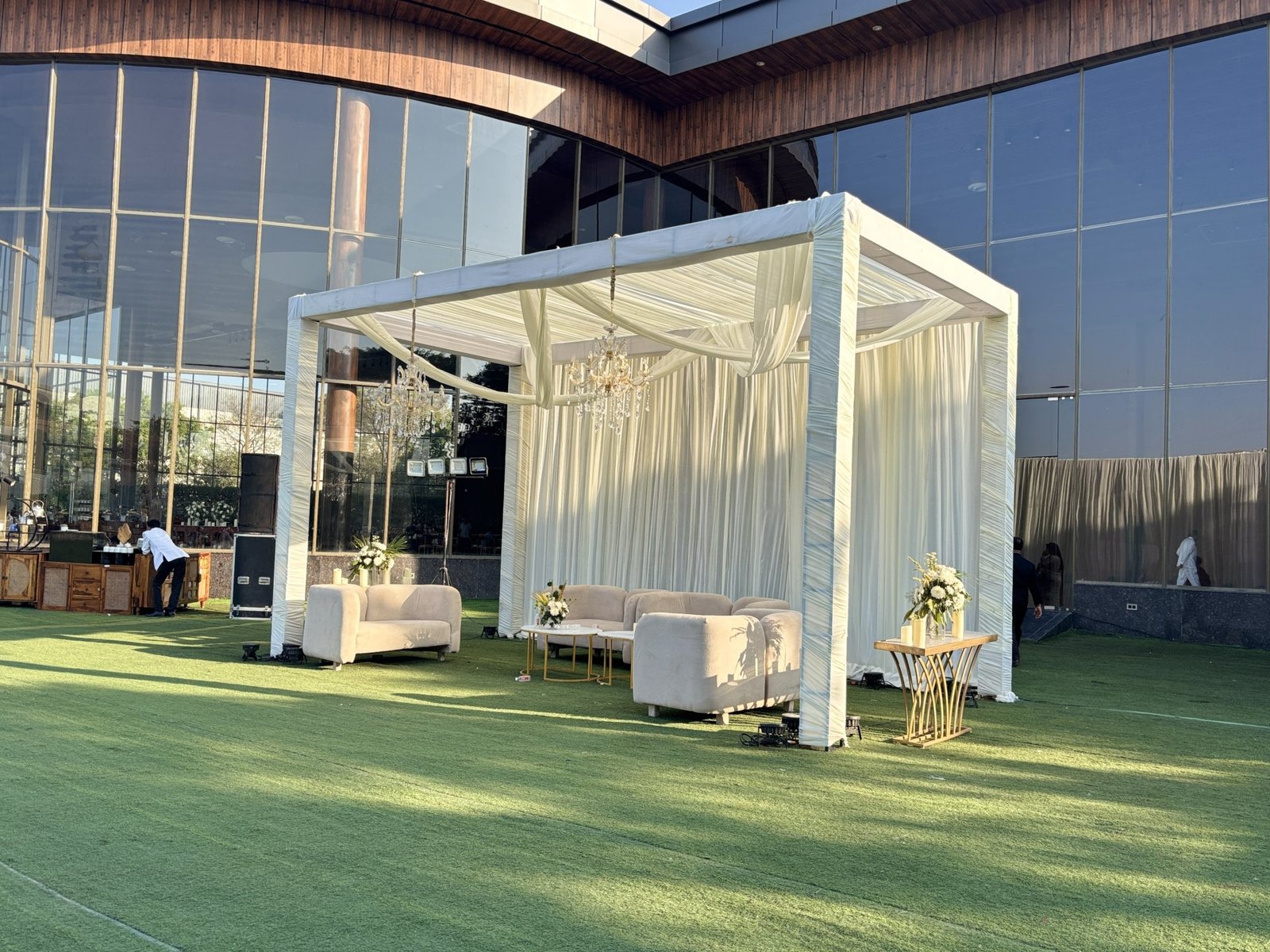 Omnia by Tivoli Sunlight Day Wedding #10